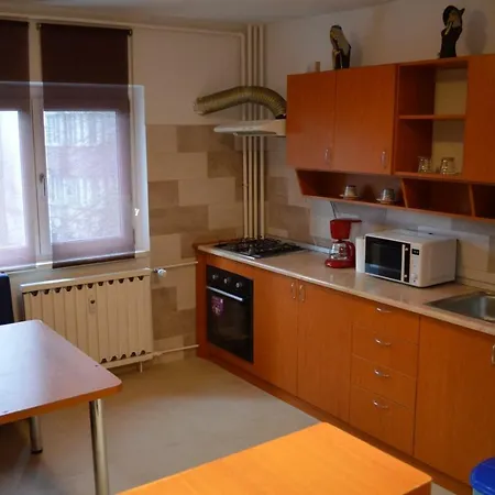 Victoria Apartment