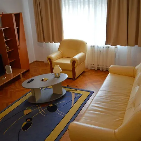 Victoria Apartment